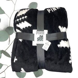 NWT soft and cozy black and white blanket by Pink!